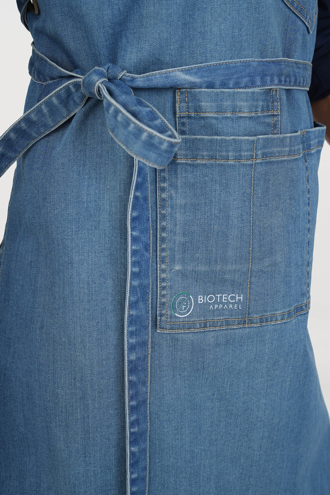 男女皆宜的 BioNTex™ 交叉背牛仔圍兜圍裙